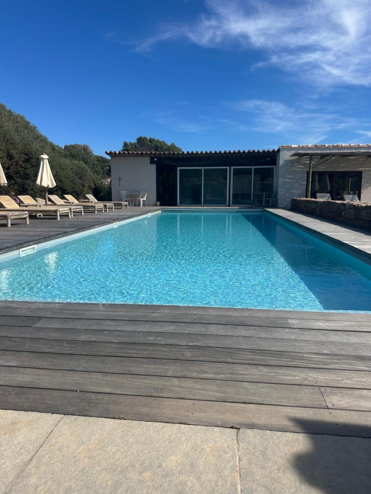Les Chalets De La Residence A Santa Trinita Bonifacio  Esterno foto