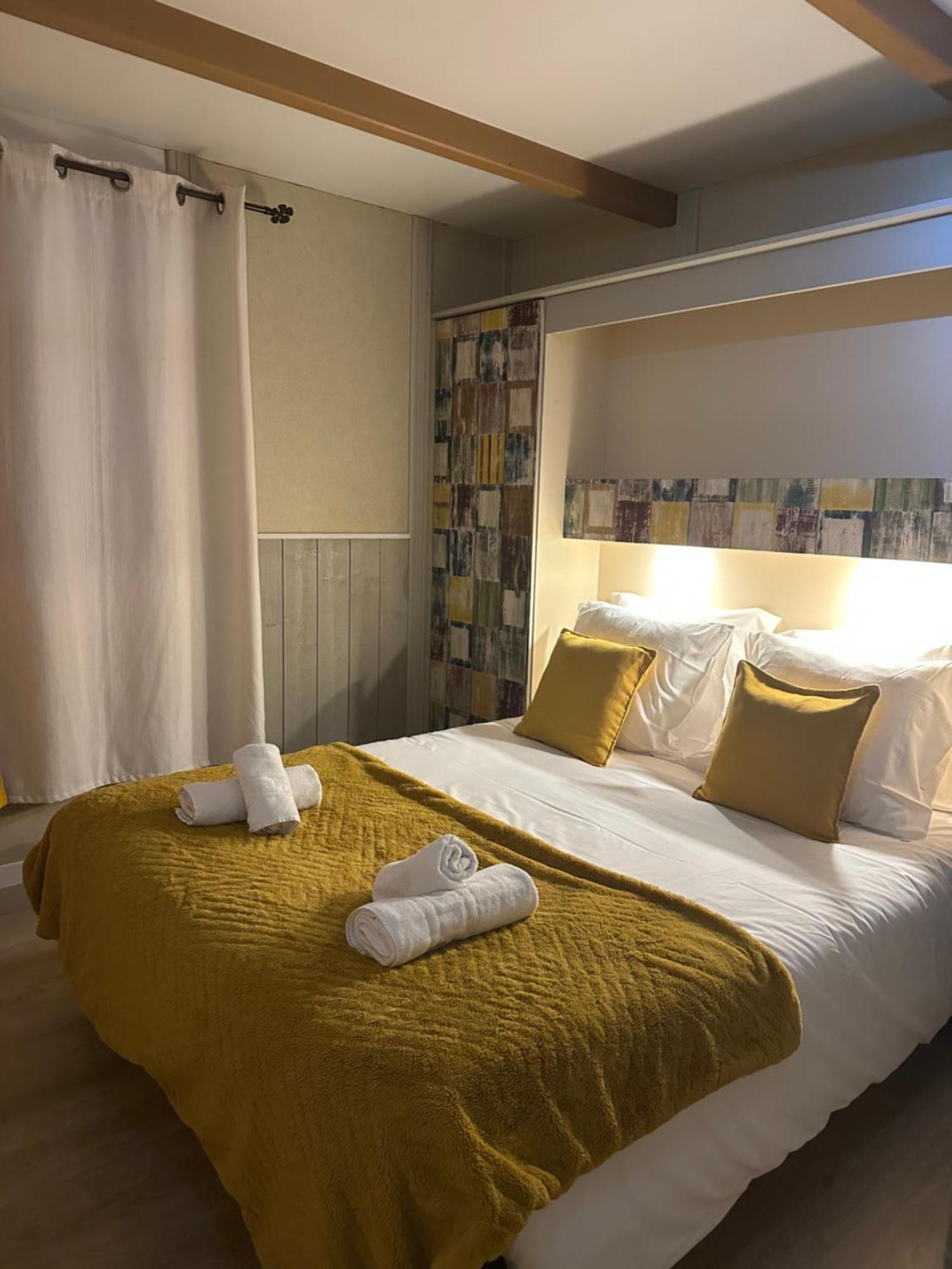 Les Chalets De La Residence A Santa Trinita Bonifacio  Esterno foto
